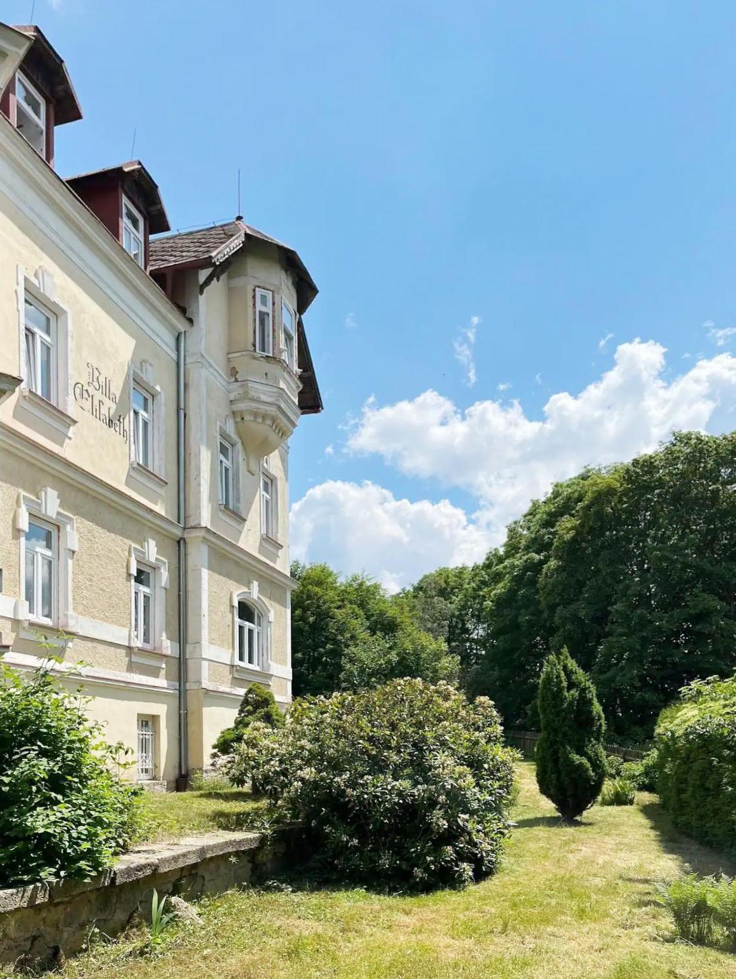 Golf Apartment Villa Elisabeth Mariánské Lázně Dış mekan fotoğraf